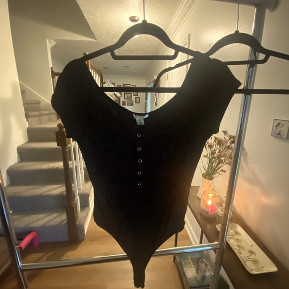 Tops - FashionNova off the shoulder bodysuit